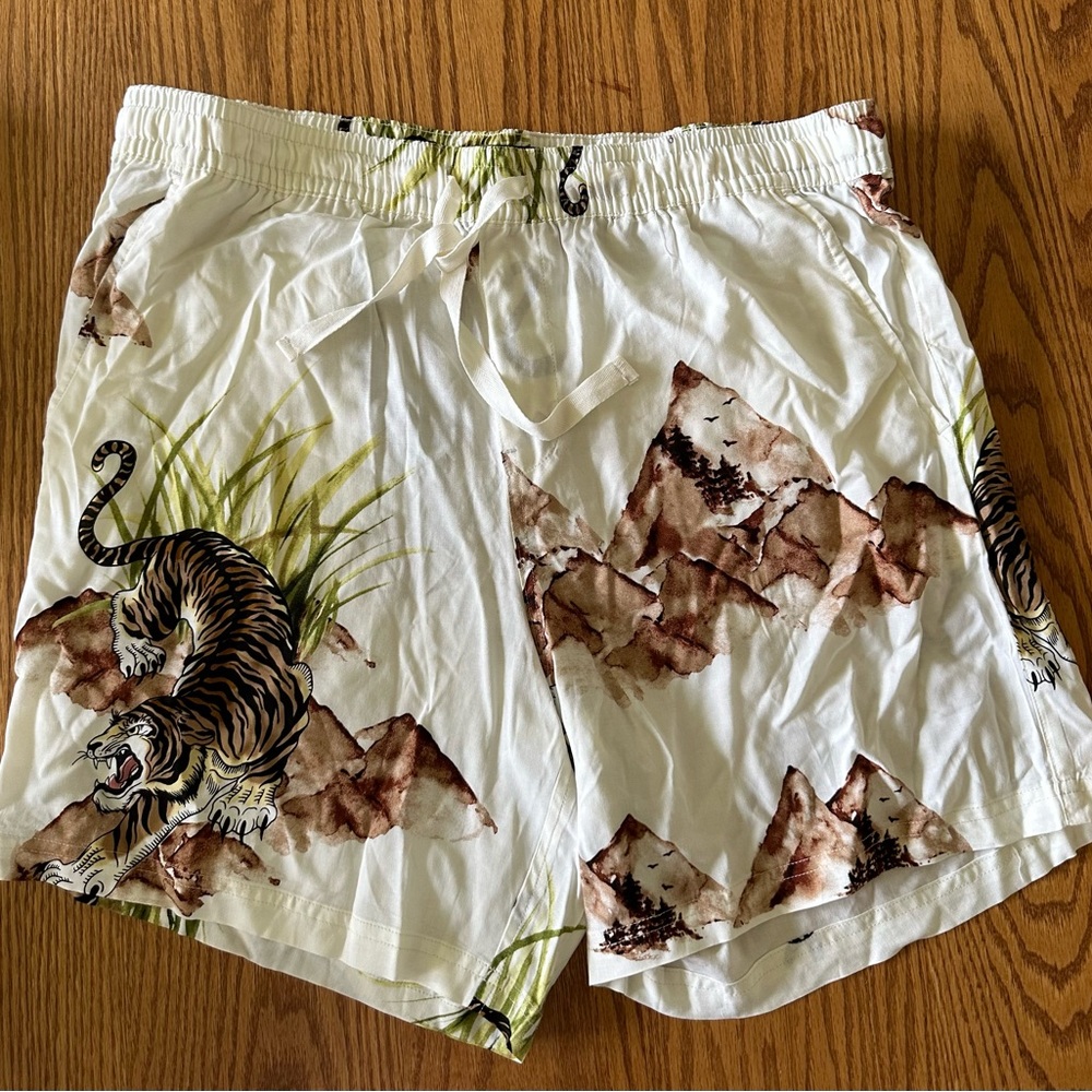 NEW Guess‎ Mountain Tiger Challis Shorts Large Cream Drawstring Viscose